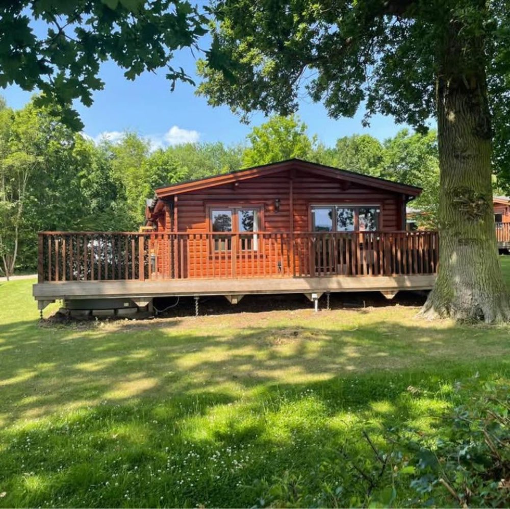 The Fairways log cabin at Kenwick
